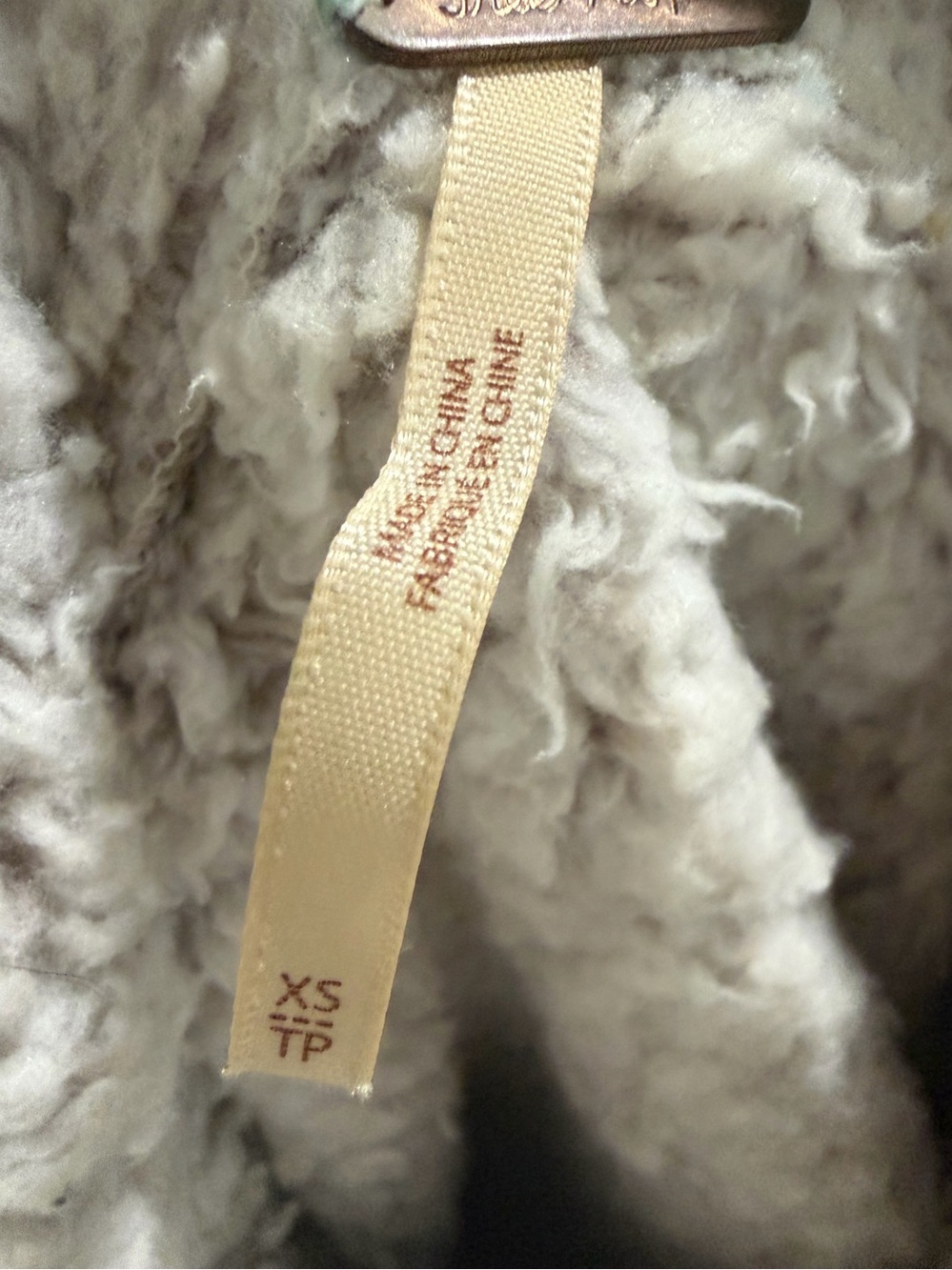 Free People
Wild Heart
Sherpa Pullover Sweater NWOT Gray summer crop $128 - Picture 6 of 6